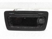 Radio / CD-Player / DVD-Player / Navigation