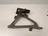 Fender mounting bracket