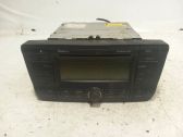 Radio / CD-Player / DVD-Player / Navigation