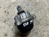 Engine mount bracket