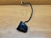 Steering wheel buttons/switches