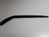 Rear wiper blade arm