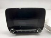 Radio / CD-Player / DVD-Player / Navigation