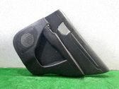 Moldura del tarjetero de la puerta trasera