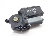 Motor del regulador de la ventanilla de la puerta delantera