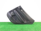 Moldura del tarjetero de la puerta trasera