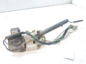 Cerradura de puerta delantera
