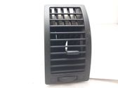 Rejilla de ventilación central del panel