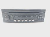 Panel / Radioodtwarzacz CD/DVD/GPS