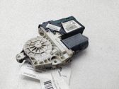 Motor del regulador de la ventanilla de la puerta delantera