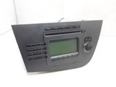 Radio/CD/DVD/GPS head unit