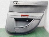 Moldura del tarjetero de la puerta trasera
