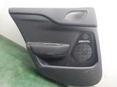 Moldura del tarjetero de la puerta trasera