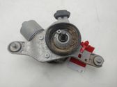 Tringlerie et moteur d'essuie-glace avant