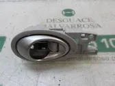 Manecilla interna puerta delantera