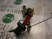 Cerradura de capó