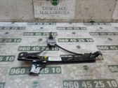 Mecanismo para subir la puerta trasera sin motor