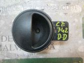 Manecilla interna puerta delantera