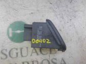 Botón interruptor de luz de peligro