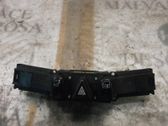 Botón interruptor de luz de peligro