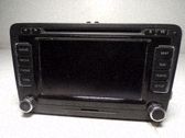 Radio / CD-Player / DVD-Player / Navigation