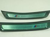 Engine bonnet/hood hinges
