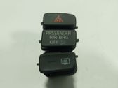 Botón interruptor de luz de peligro
