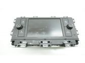 Radio / CD-Player / DVD-Player / Navigation
