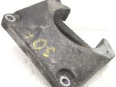Engine mounting bracket
