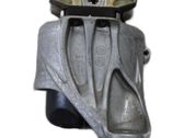Engine mount vacuum valve