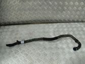 Tuyau de liquide de refroidissement moteur