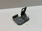Fender mounting bracket