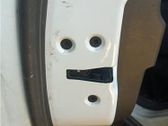Cerradura de puerta trasera