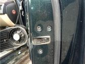 Cerradura de puerta delantera