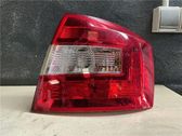 Lámpara de faros/luces traseros