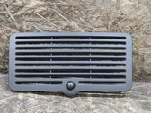 Grille d'aération centrale