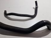 Tuyau de liquide de refroidissement moteur