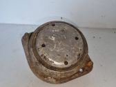 Engine mount bracket