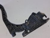 Accelerator throttle pedal