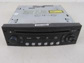 Radio/CD/DVD/GPS-pääyksikkö