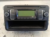 Radio / CD-Player / DVD-Player / Navigation