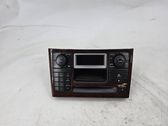 Radio / CD-Player / DVD-Player / Navigation