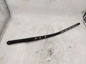Front wiper blade arm
