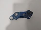 Fender mounting bracket
