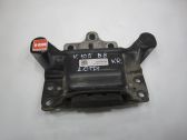Engine mount bracket