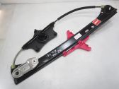 Rear window lifting mechanism without motor