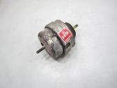 Engine mounting bracket
