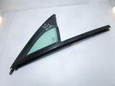 Fenêtre latérale avant / vitre triangulaire (4 portes)