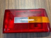 Aizmugurējais lukturis pārsegā