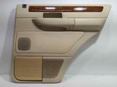 Moldura del tarjetero de la puerta trasera